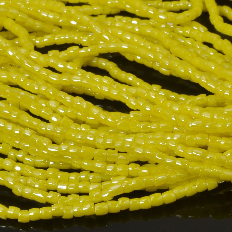 Czech Cut Seedbeads - 9/0 - Yellow Lustre (hank)