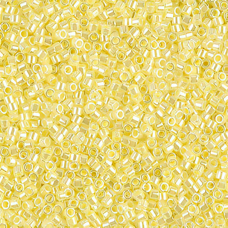 Delica 11/0 Beads - db0232 - Lined Crystal/Pale Yellow Luster 5.2g