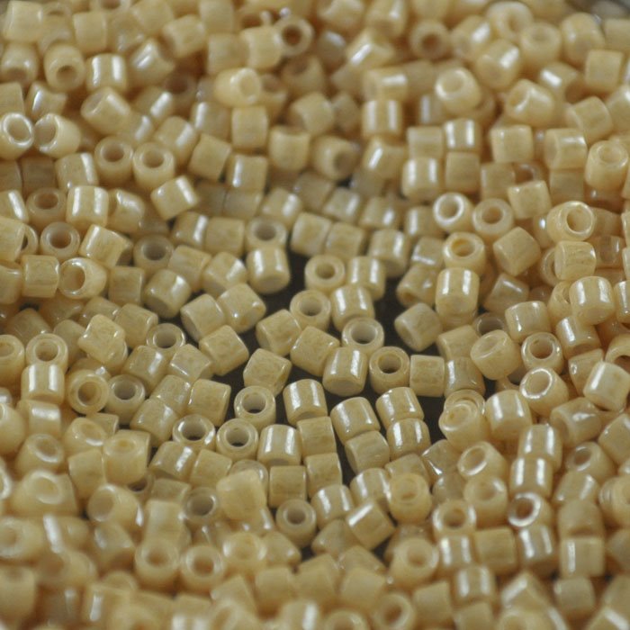 Delica 10/0 Beads - dbm0204 - Antique Beige Ceylon 7.2g