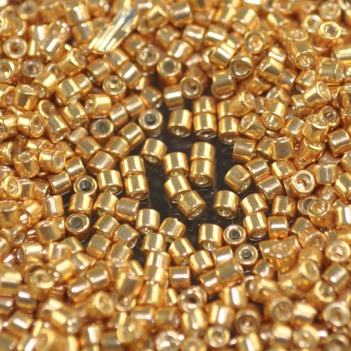 Delica 10/0 Beads - dbm0410 - Galvanized Yellow Gold 5.2g