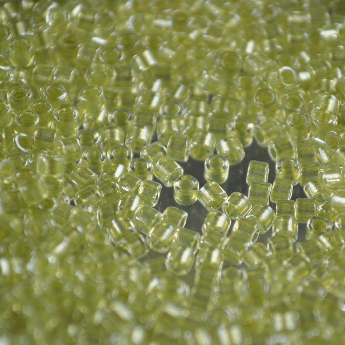 Delica 10/0 Beads - dbm0903 - Sparkle Celery Lined Crystal 7.5g