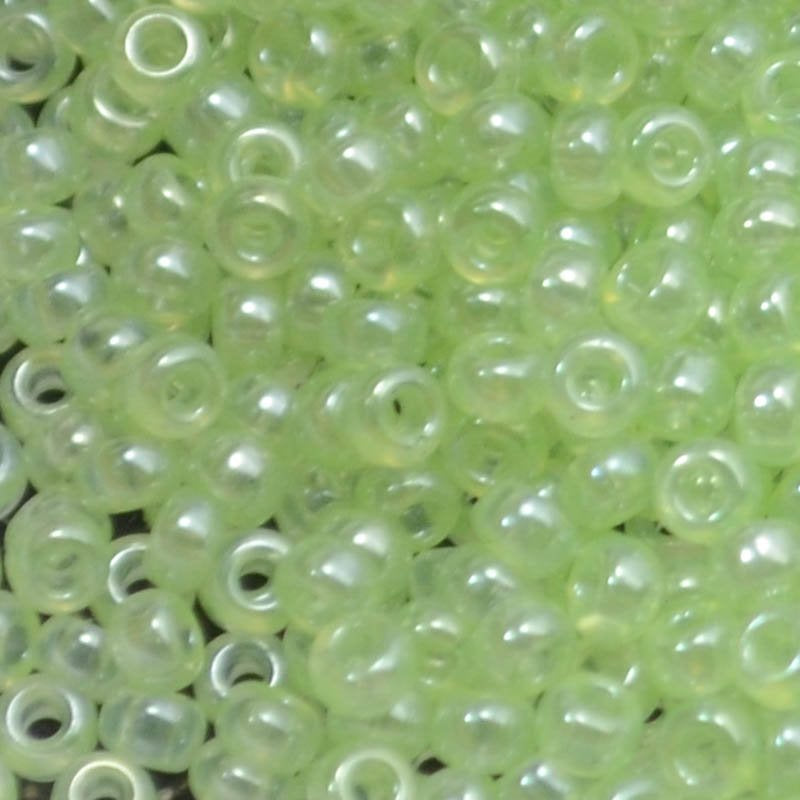 Miyuki Seed Beads 11/0 - mb11-0371 - Pale Moss Green Lustre 10g