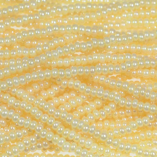 Czech Seed Beads - 11/0 - Pearl Ivory (hank)