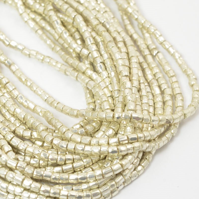Czech Cut Seedbeads - 9/0 - Metallic Silver [Terra] (hank)
