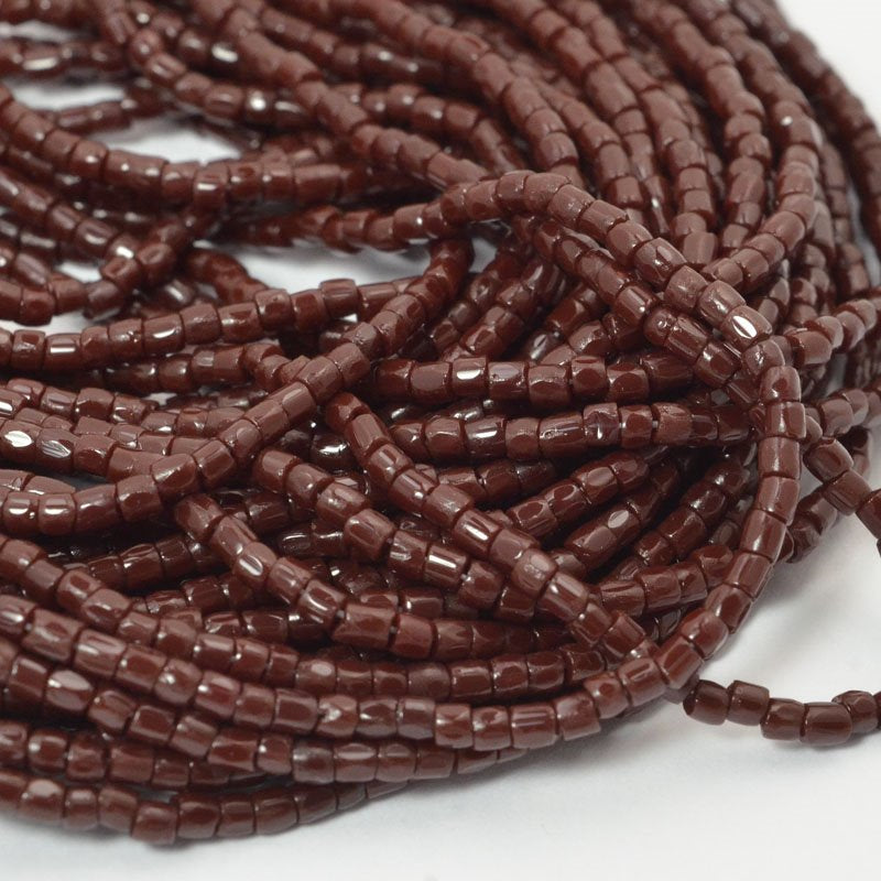 Czech Cut Seedbeads - 9/0 - Opaque Dark Red Wine (hank)