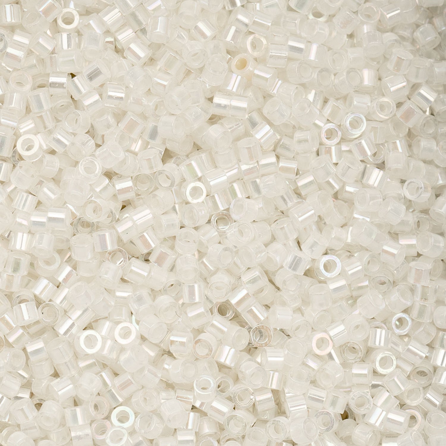 Cylin Bead - 11/0 - Off White AB (25g)