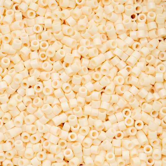 Cylin Bead - 11/0 - Opaque White Bisque (25g)