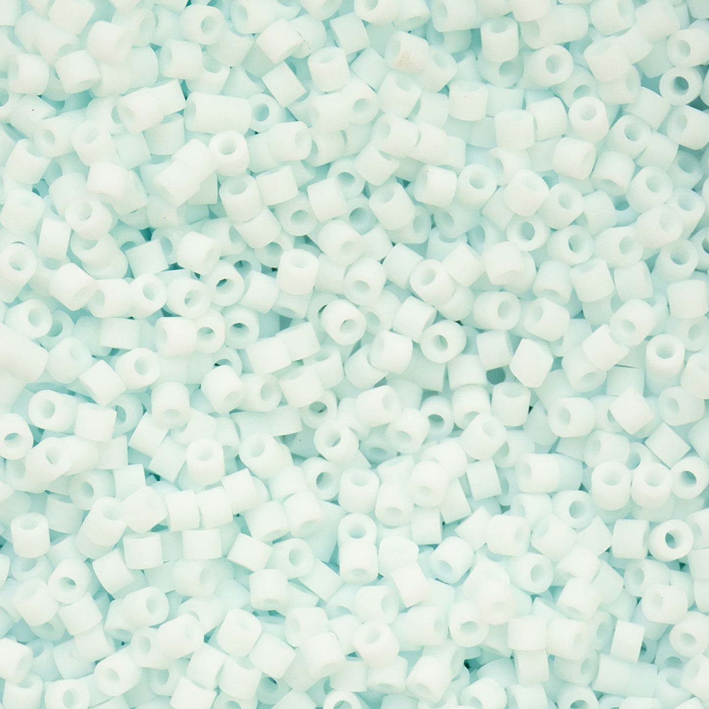 Cylin Bead - 11/0 - Matte Macaron - Arctic Mist (25g)