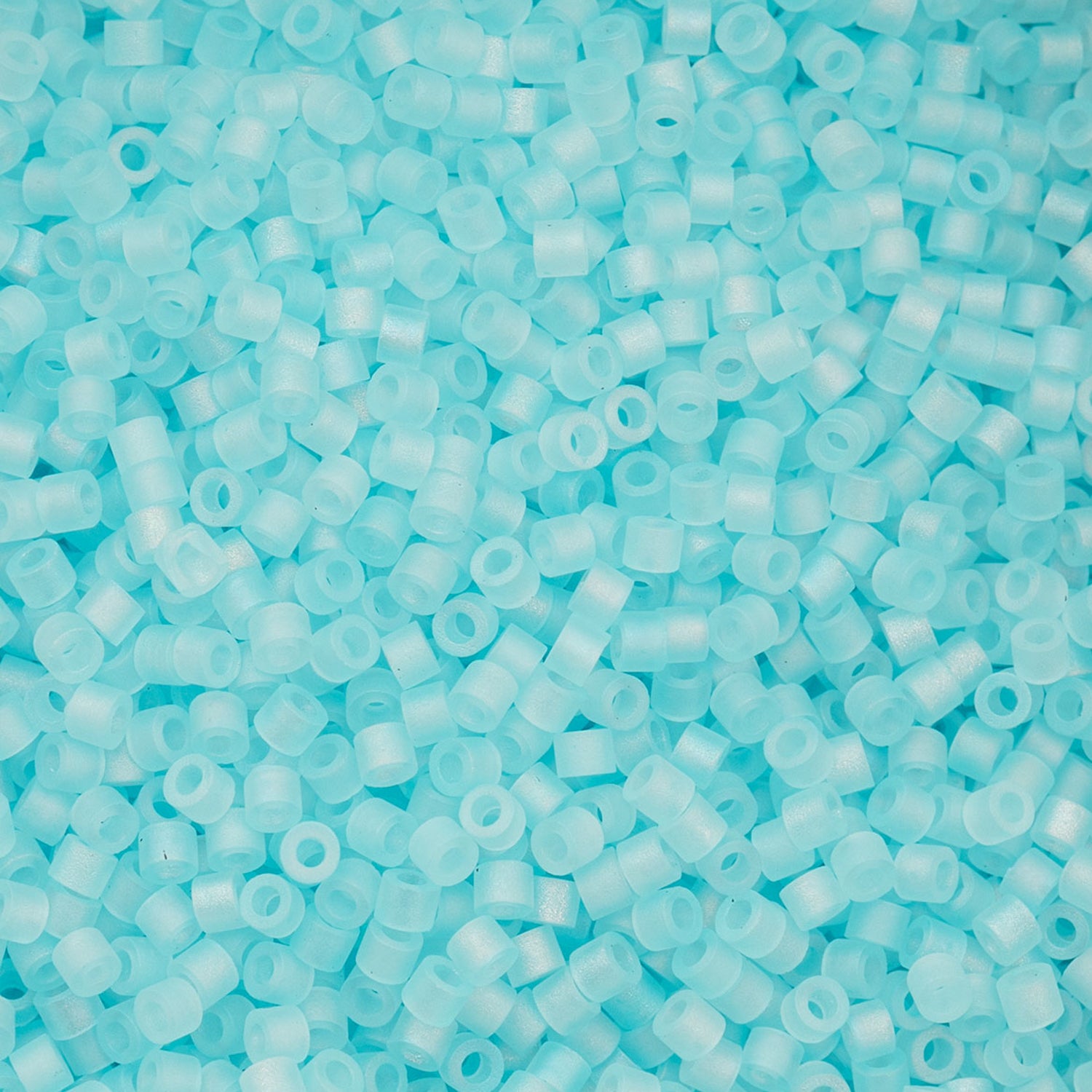 Cylin Bead - 11/0 - Matte Macaron AB - Sky Blue (25g)