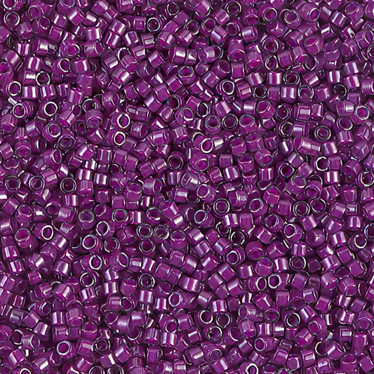 Delica 11/0 Beads - db0281 - Lined Pale Blue/Magenta Lustre 5.2g