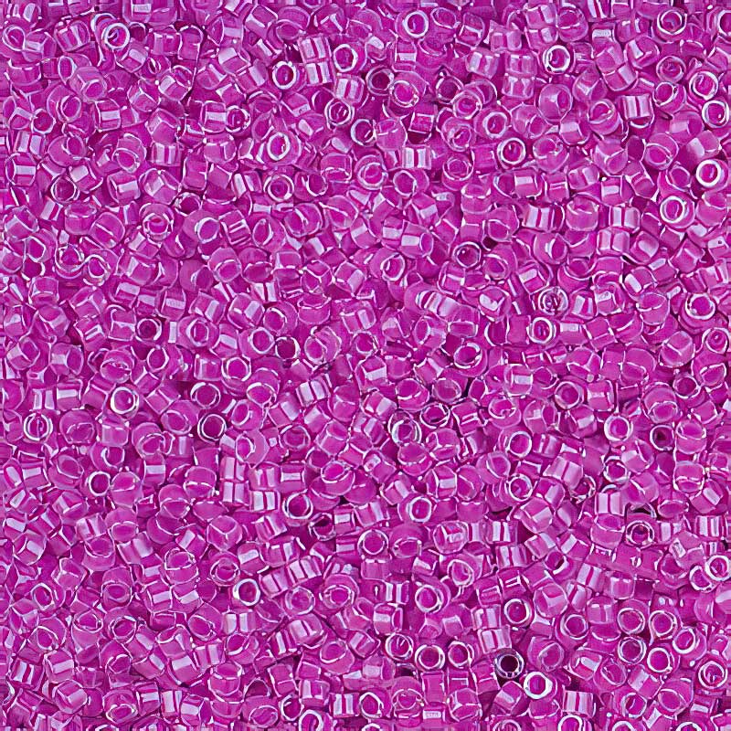 Delica 11/0 Beads - db2038 - Luminous Plum Crazy 5.2g