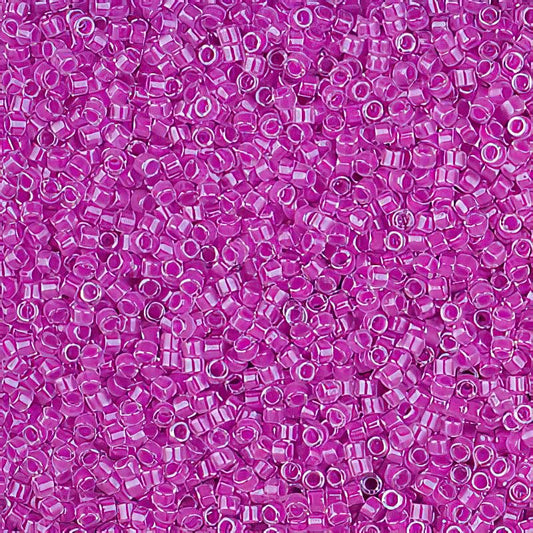 Delica 11/0 Beads - db2038 - Luminous Plum Crazy 5.2g