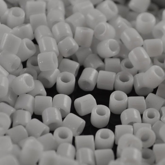 Delica 8/0 Beads - dbl0200 - Opaque Chalk White 5.2g