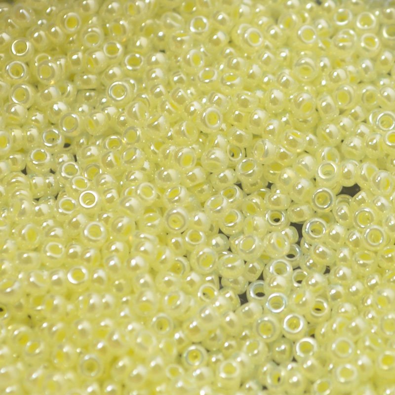 Miyuki Seed Beads 11/0 - mb11-0514 - Light Yellow Ceylon 10g