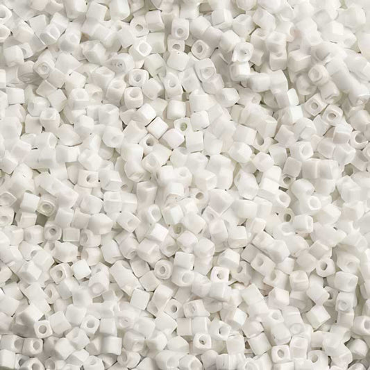 Miyuki Cube - 1.8mm - Matte Chalk White AB