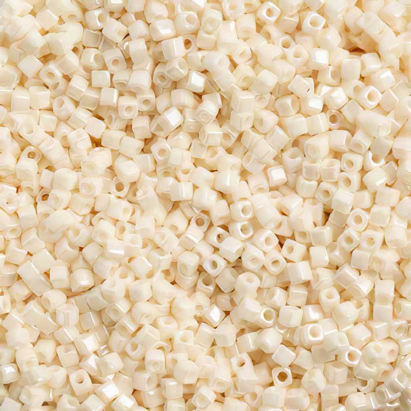 Miyuki Cube - 1.8mm - Cream