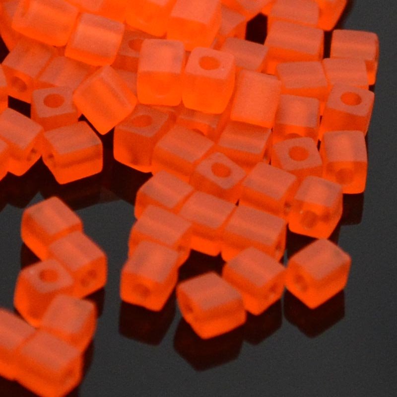 Miyuki Cube - 3mm - Matte Screaming Orange